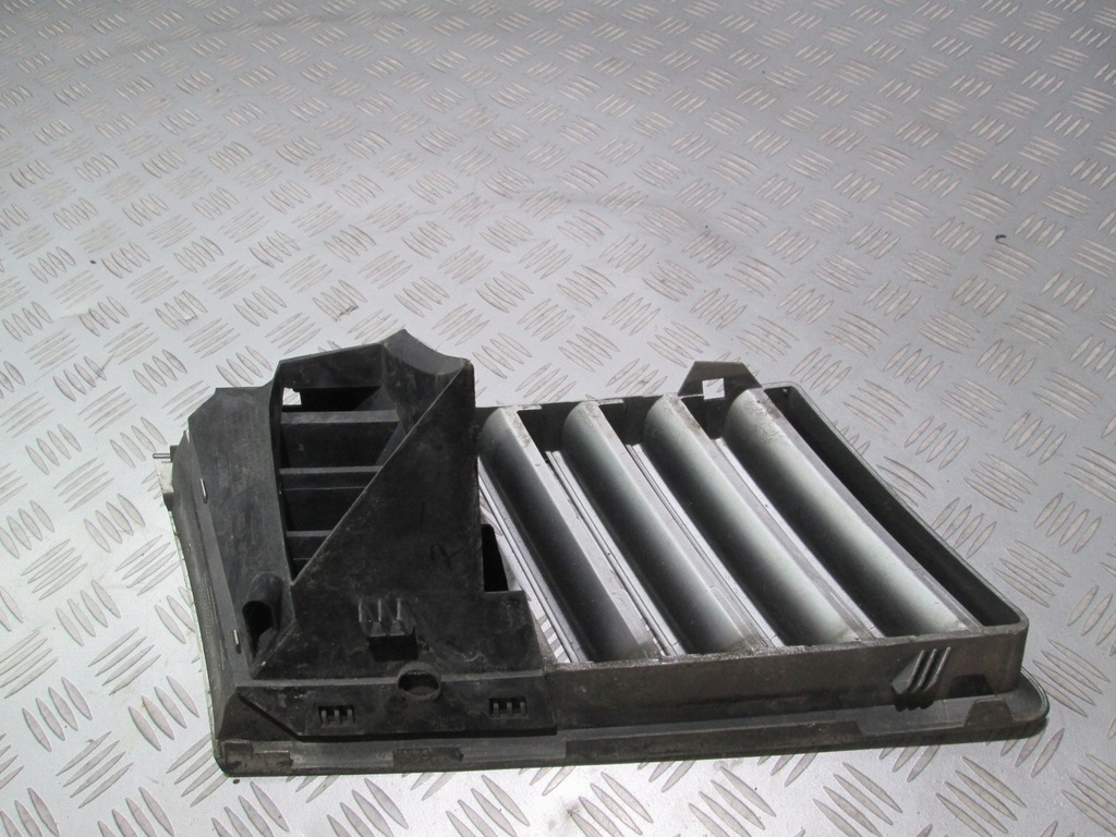 фото №3, Решётка радиатора решётка радиатора левый renault vel satis 8200096824