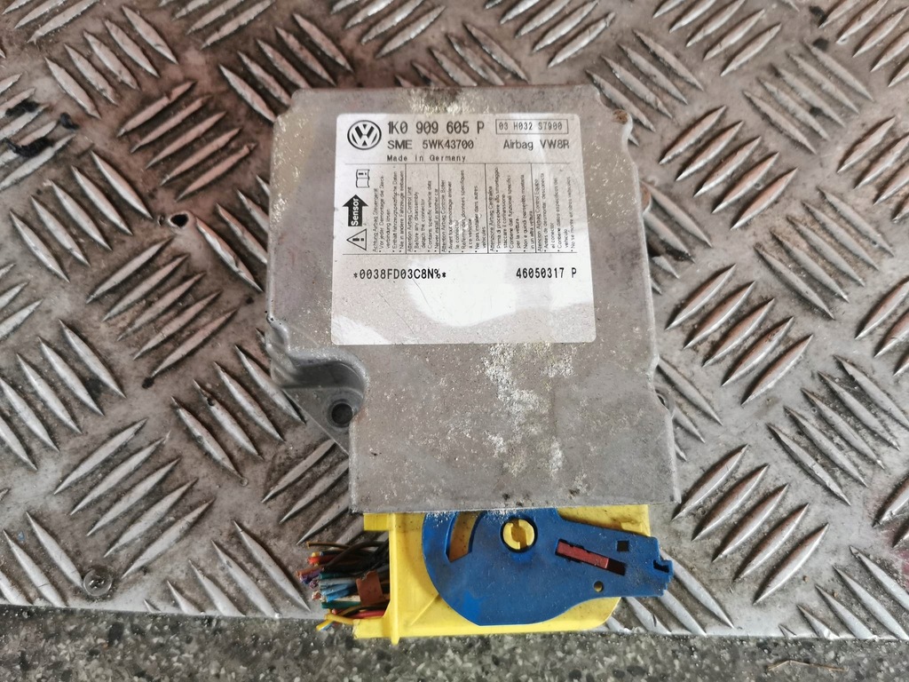 фото №1, Датчик подушка безопасности подушки безопасности vw оригинальный номер 1k0909605p