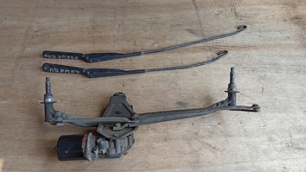 фото №6, Рычаг дворники левая trafic vivaro 01-14