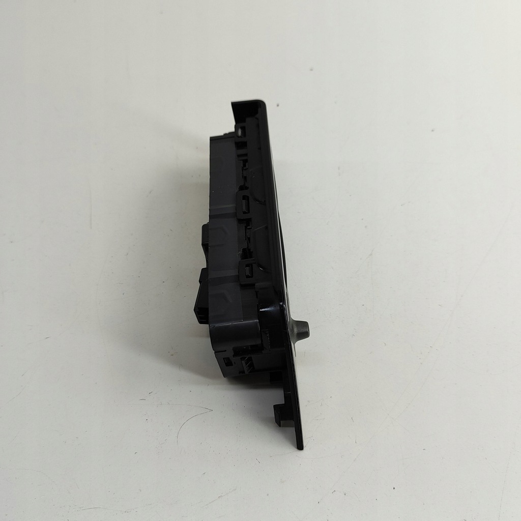 фото №4, Land rover range rover evoque l538 2017 перед сторона правая кнопки окон