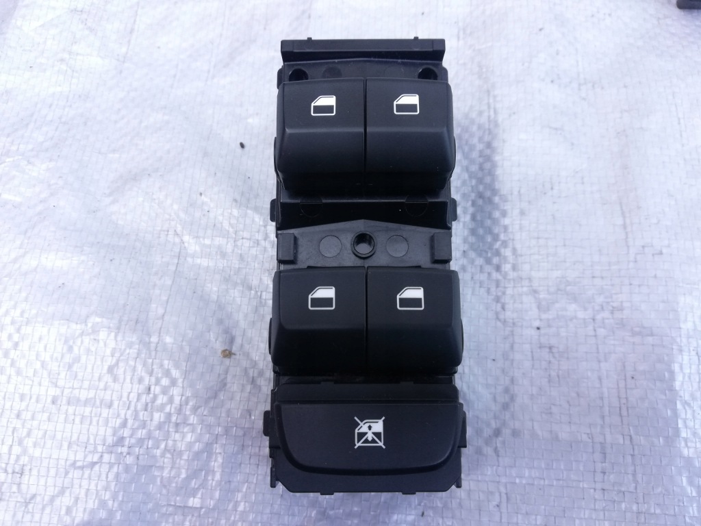 фото №1, Кнопка стекло левый перед kia ceed iii 17-22 hb