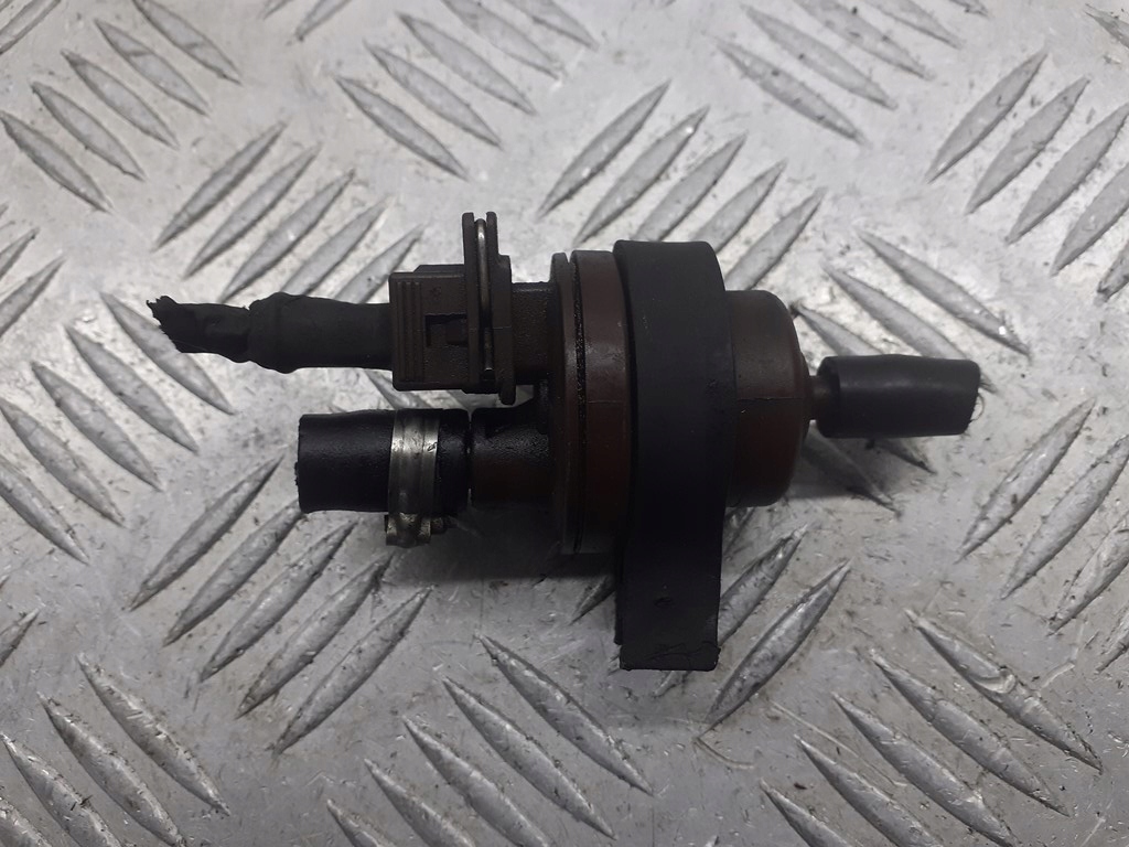 Купити Електроклапан вакууму peugeot 207 1.4