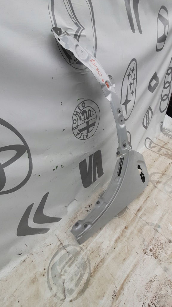 Mini cooper r55 r56 r57 r58 r59 крыло  левое  перед в Украине