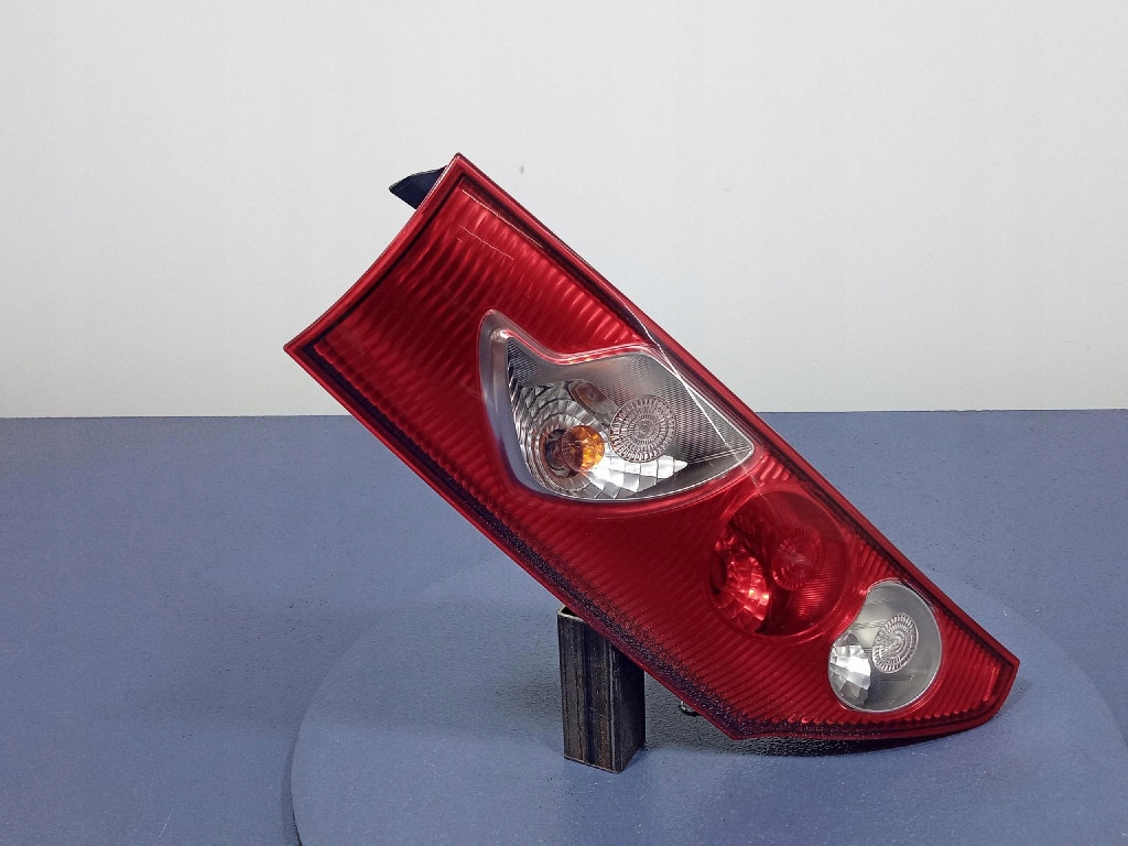 фото №1, Renault kangoo ii лампа задняя левая наружная 8200419941