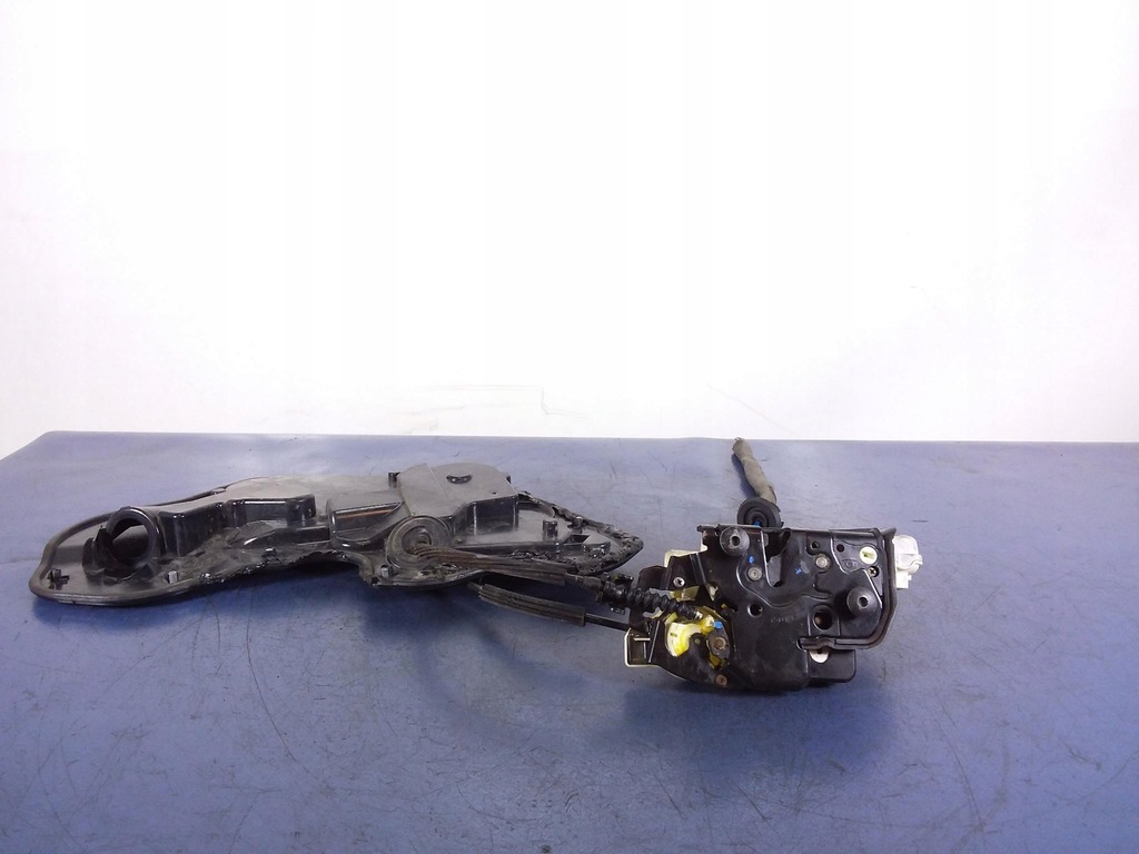 фото №3, Audi a8 d4 замок доводчик двері задня правий