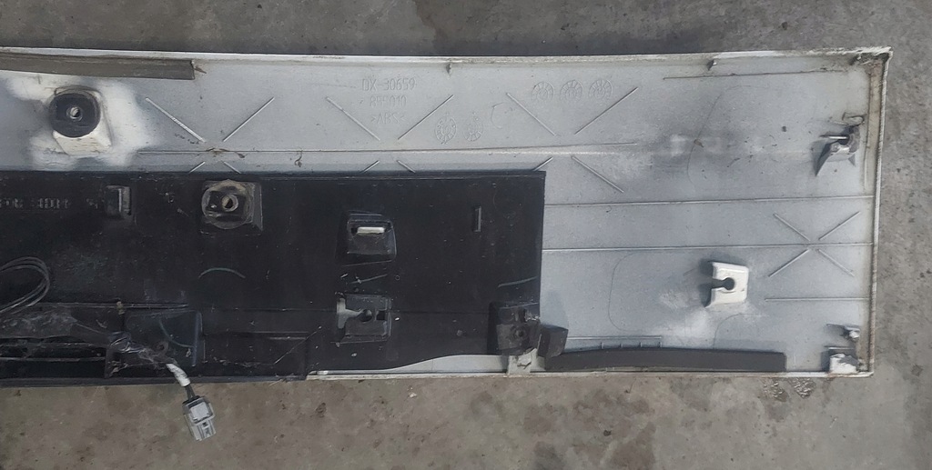 фото №8, Dodge grand caravan 11-20r накладка молдинг кришки задня