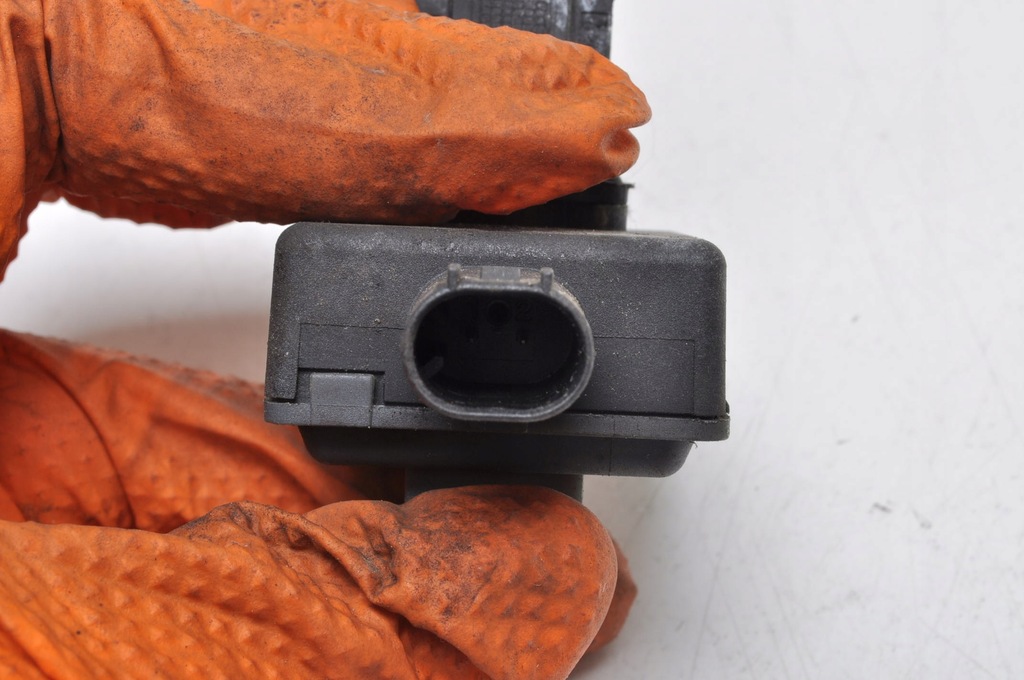 фото №8, Bmw e82 e88 датчик защиты pieszego 9318773