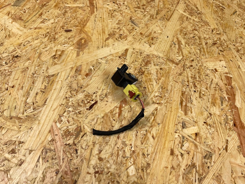 фото №8, Датчик удара ударный штекер vw id.3 id3 id.4 id4 1ea959345b