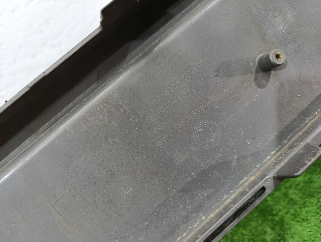 фото №14, Skoda octavia iii 3 rs lift бампер перед передній підлога решітка pdc