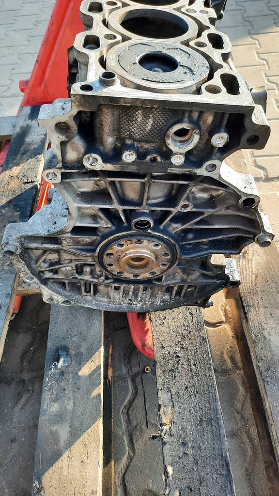 фото №5, Блок двигателя d5244t 513132 volvo 2.4 d5 185km