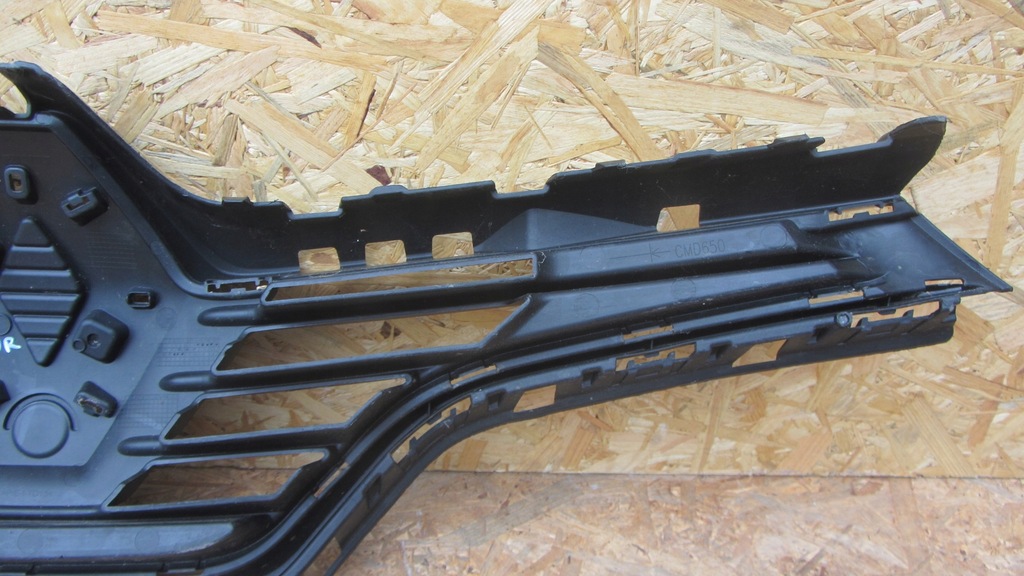 фото №8, Решётка радиатора решётка радиатора бампера перед renault captur