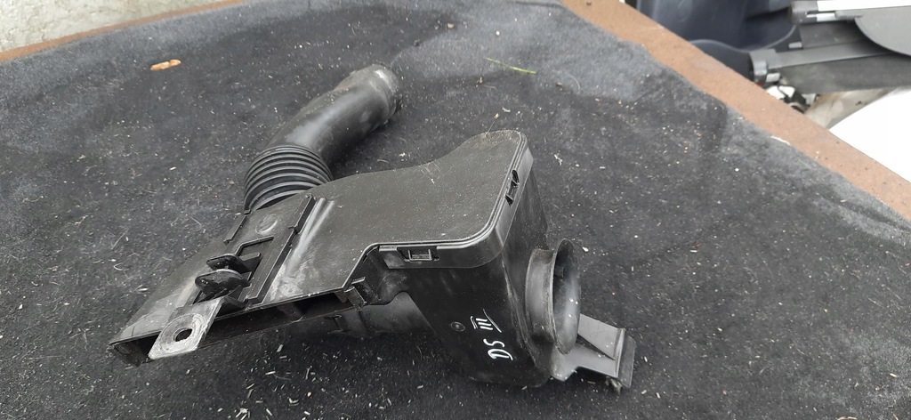 фото №6, Резонатор впуск воздуха труба citroen ds3 9683181180