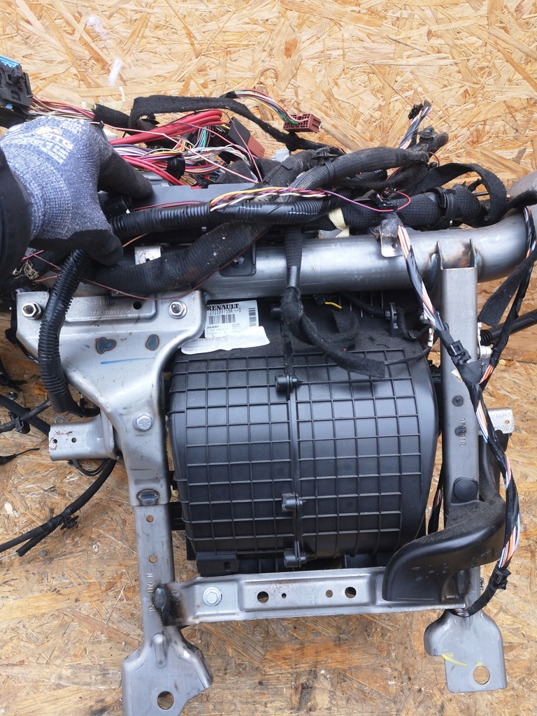 фото №9, Renault master iii электропроводка панели отопитель 271103759r