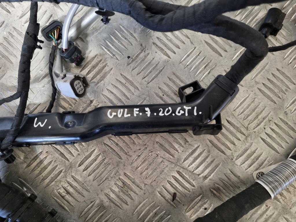 фото №5, Vw golf vii 7 2.0tsi электропроводка двигателя