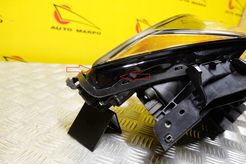 Acura zdx 2024 - фара фара full led правый  америка в Украине