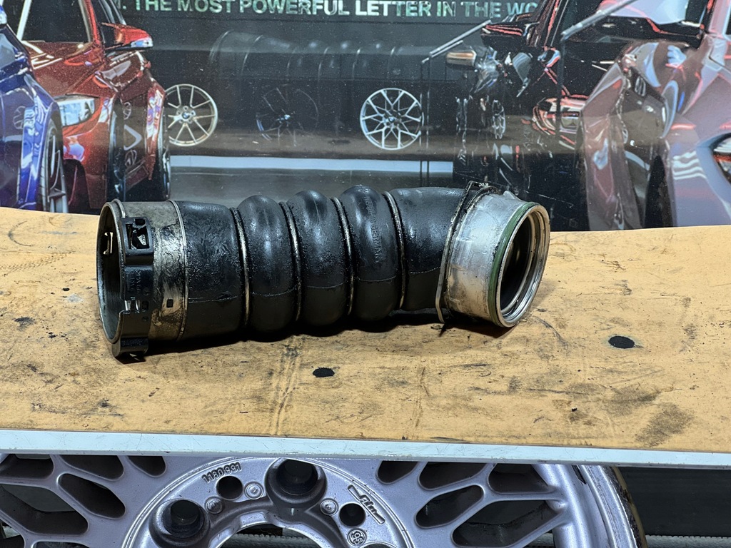 фото №1, Bmw оригинальный номер 7797480 труба waz интеркулер