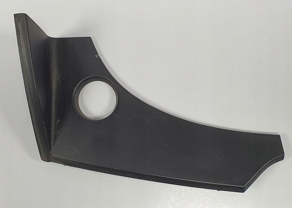 фото №1, Пластик защита лампы левый задняя audi tt 8n 8n0807533