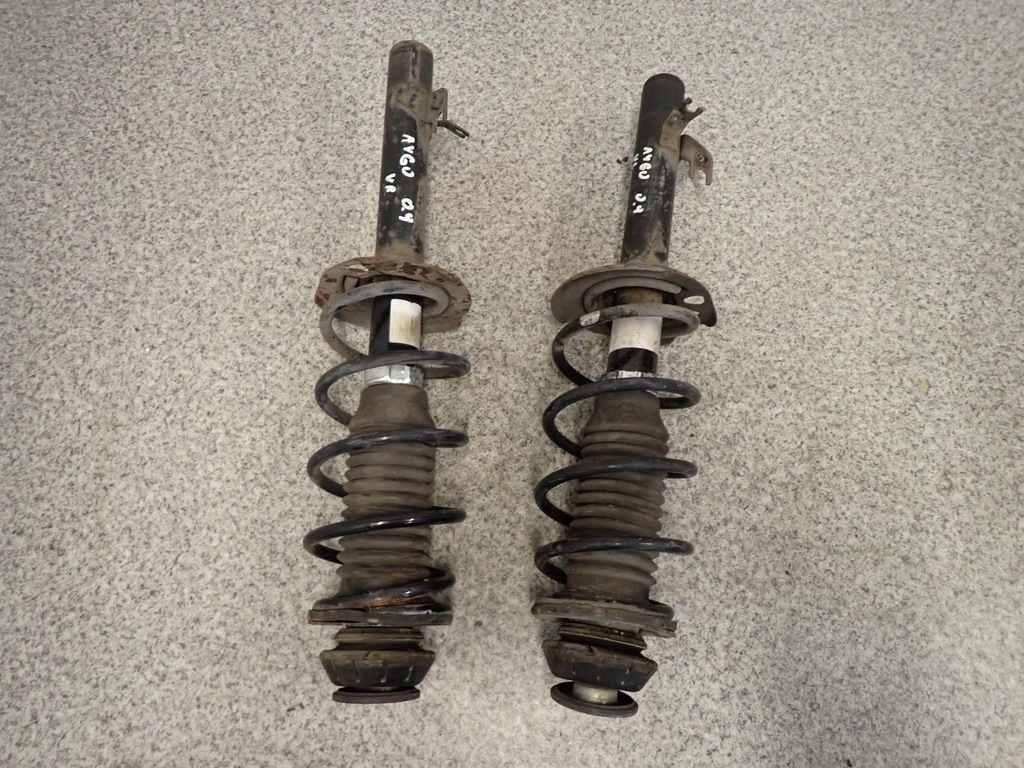 фото №1, Toyota aygo 05-12 амортизатор лівий lub правий