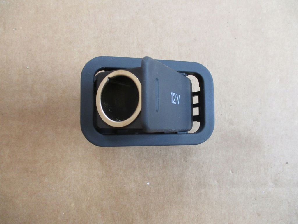 фото №1, Bentley gt continental v8s роз'єм прикурювача