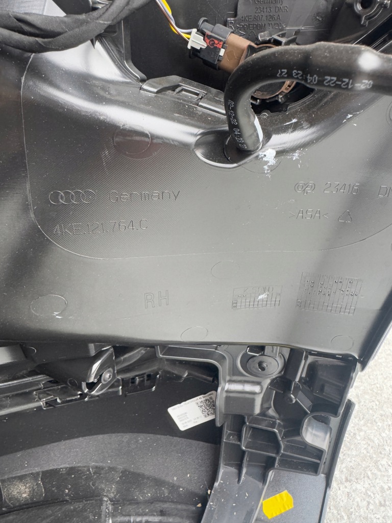 Audi e-tron 4ke s-line бампер передній оригінальний Ціна