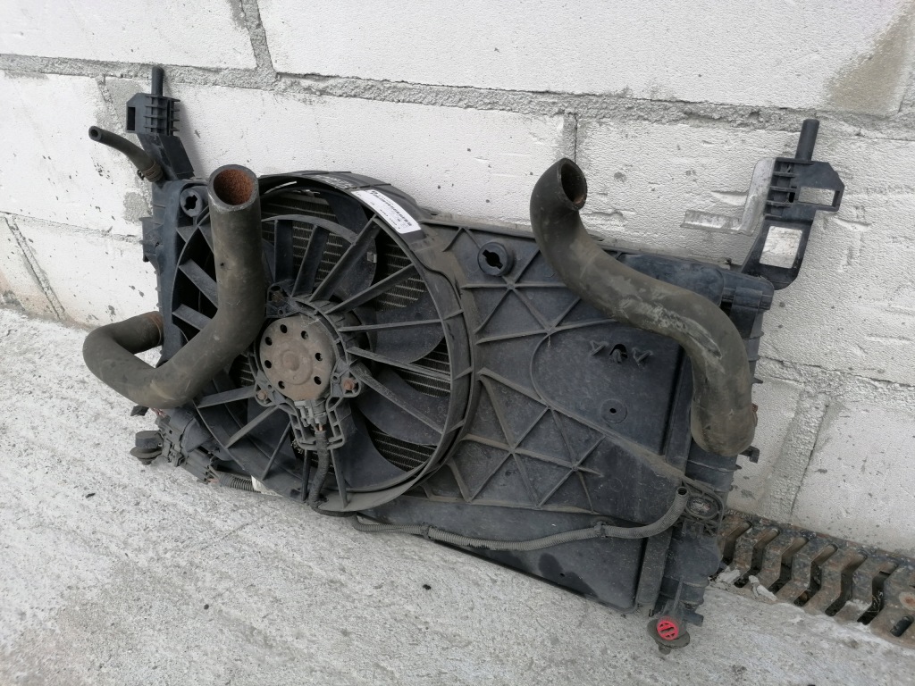 Радіатор води вентилятор opel meriva a рестайлінг  05-10 1.6b Київ