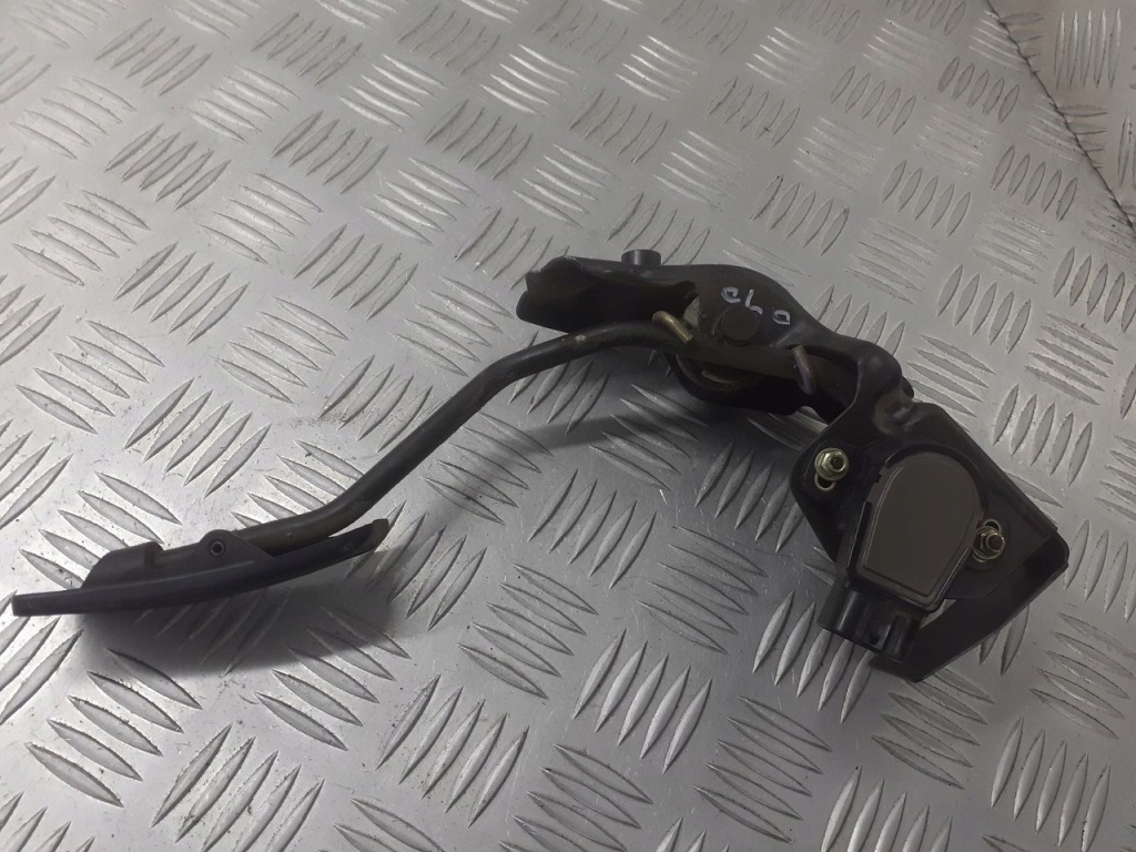 Купити Потенціометр педаль газу toyota avensis t25 2.0 d4d 73111-35030