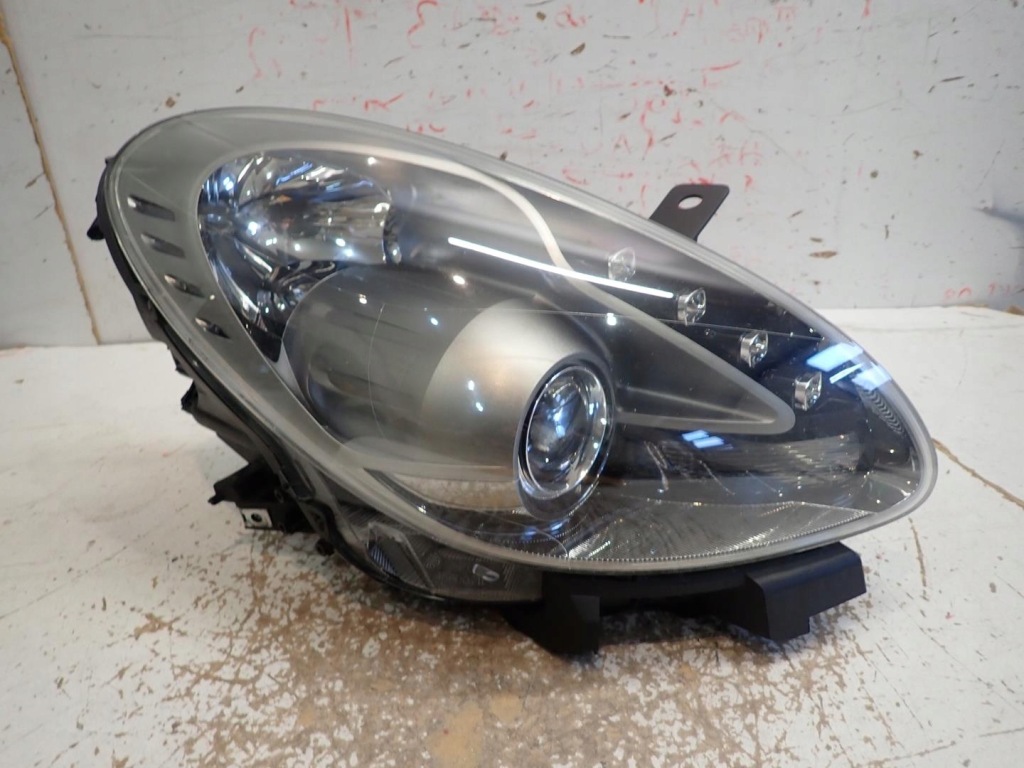 Купити Фара перед передня правий alfa romeo giulietta 2010- led