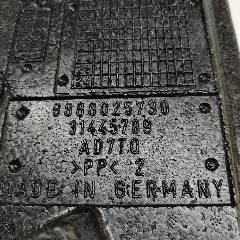 фото №8, Volvo xc40 2021 другое элементы отделка багажника