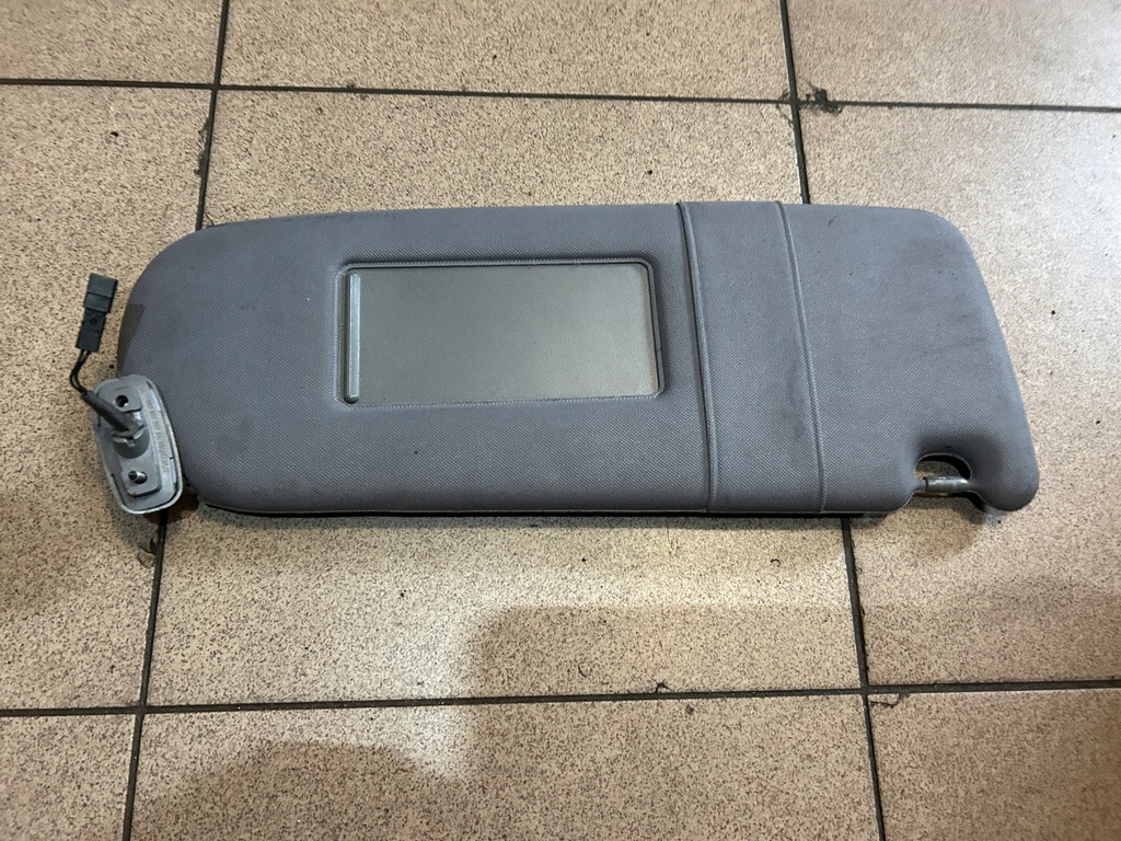 фото №1, Защита солнцезащитная козырёк правый audi a8 d2