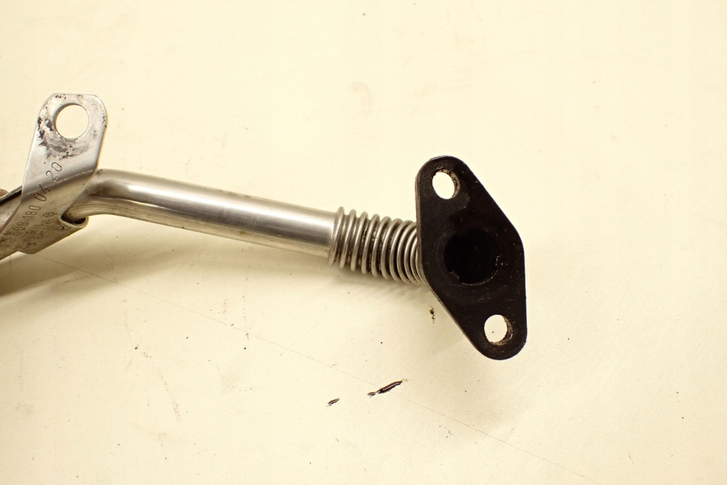 Шланг пабтрубок  масла смазки turbo mercedes w168 1.7 cdi 6681800420 в Украине