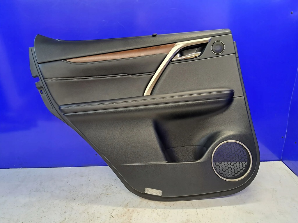 фото №1, Lexus rx 450h 2021 левая сторона обшивки дверь