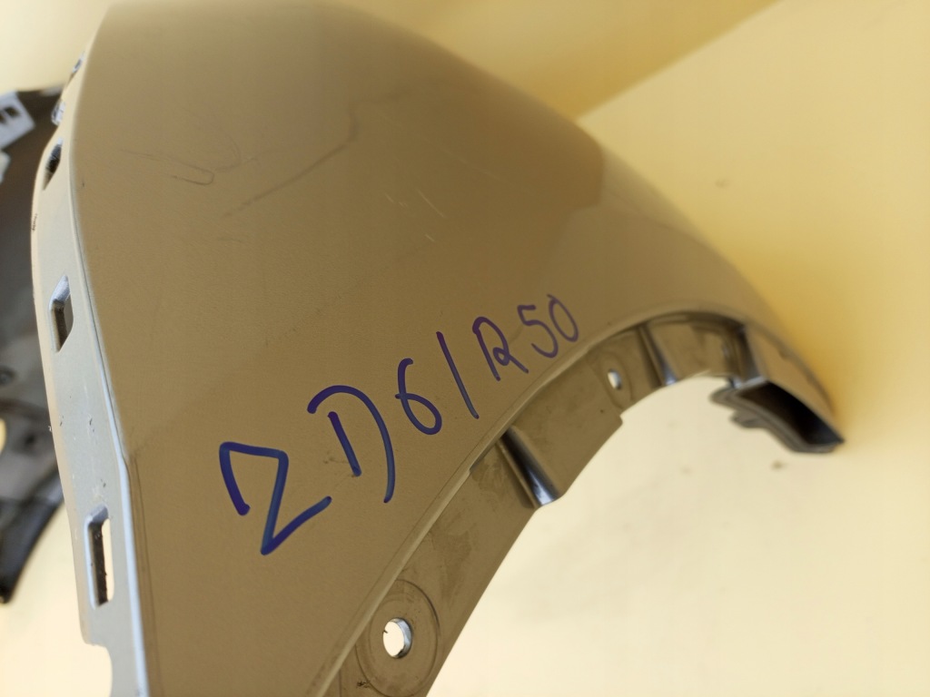 Tesla model y 2020- бампер перед передній 1540100-06-c в Україні