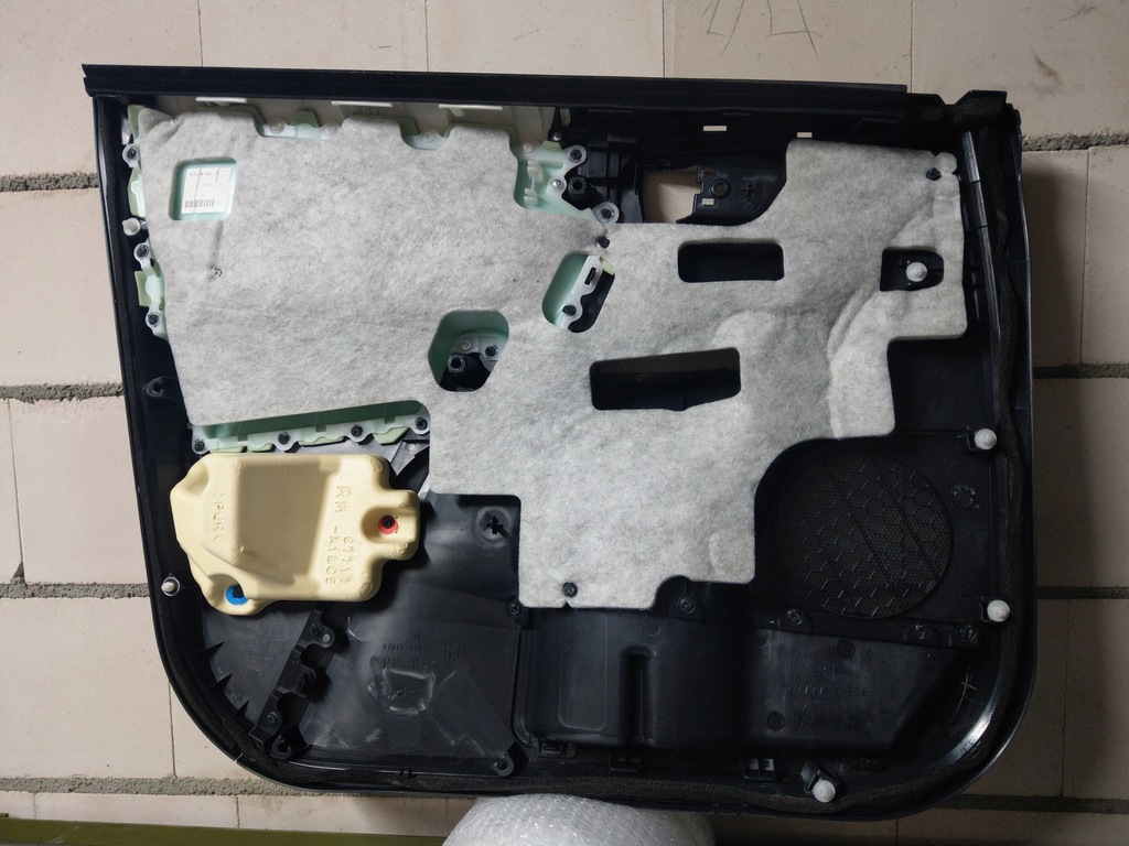 фото №8, Обшивка обивка дверь правый перед toyota rav4 iv