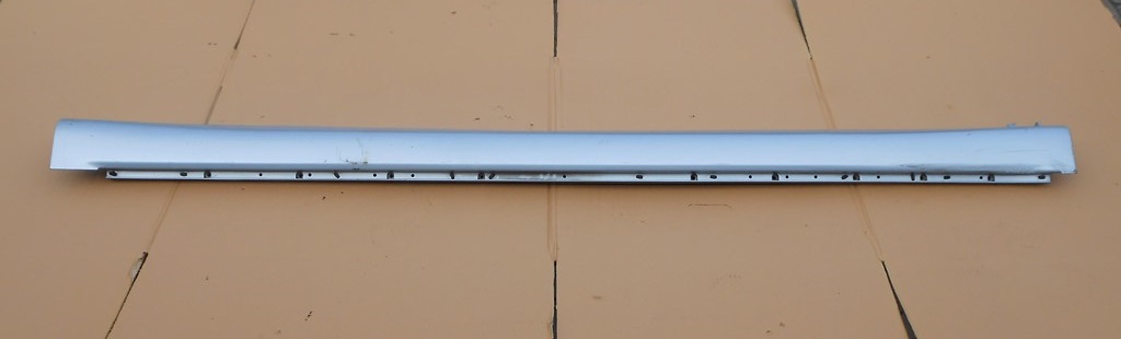 фото №1, Toyota corolla verso 04 - 09 накладка порог правая