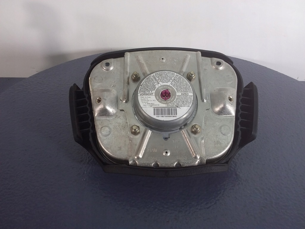 Audi a4 b5 air bag подушка водителя 4b0880201ah Оригинал