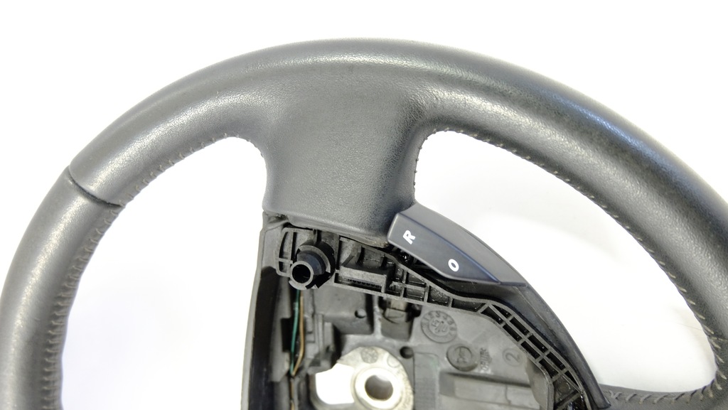 фото №6, Renault twingo ii воздуховод кожа 484009618r