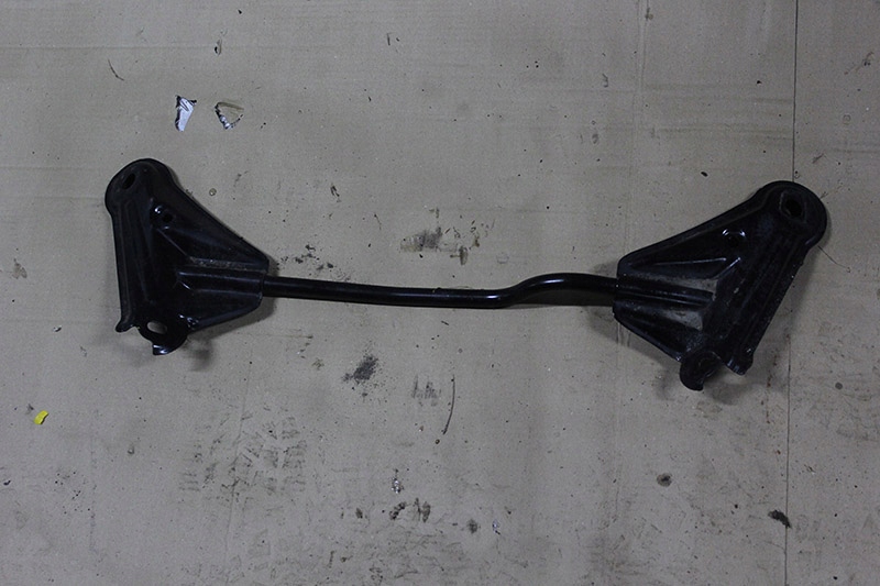 фото №1, Lexus nx 2016 200t кронштейн подрамник защита задняя задний