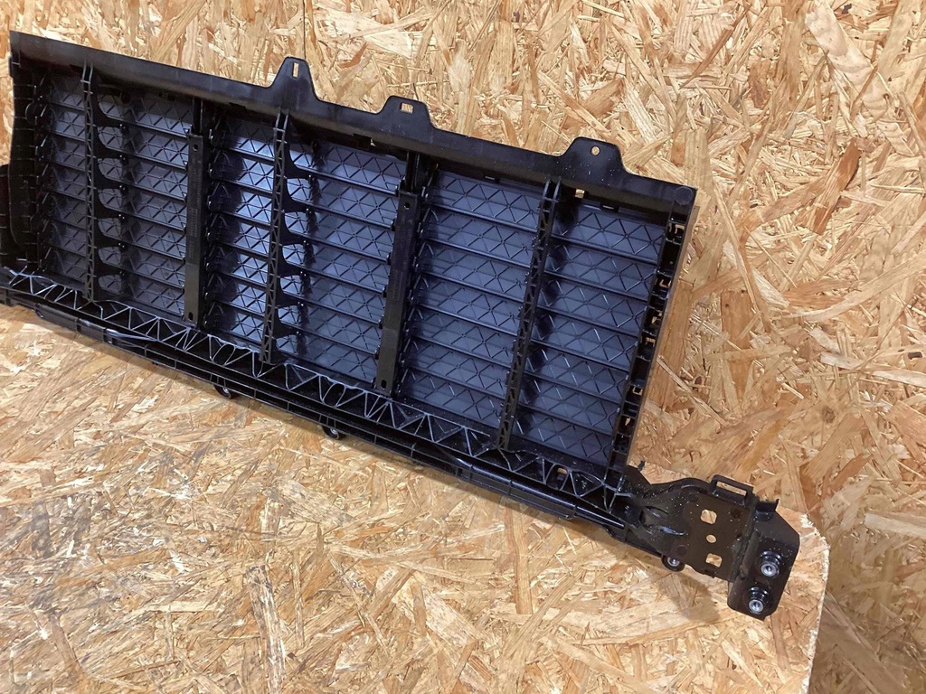 фото №6, Жалюзи радиатор интеркулер porsche cayenne 9ya 3,0 tfsi правая 9y0122356