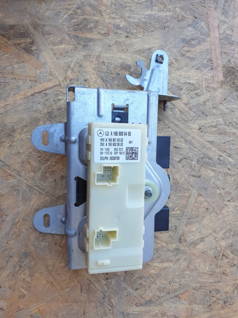 фото №1, Mercedes ml w166 модуль крышки a1669006405