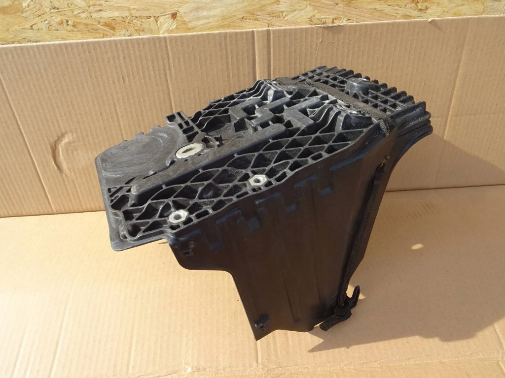 фото №3, Volvo xc60 ii основание полка аккумулятор 31299569