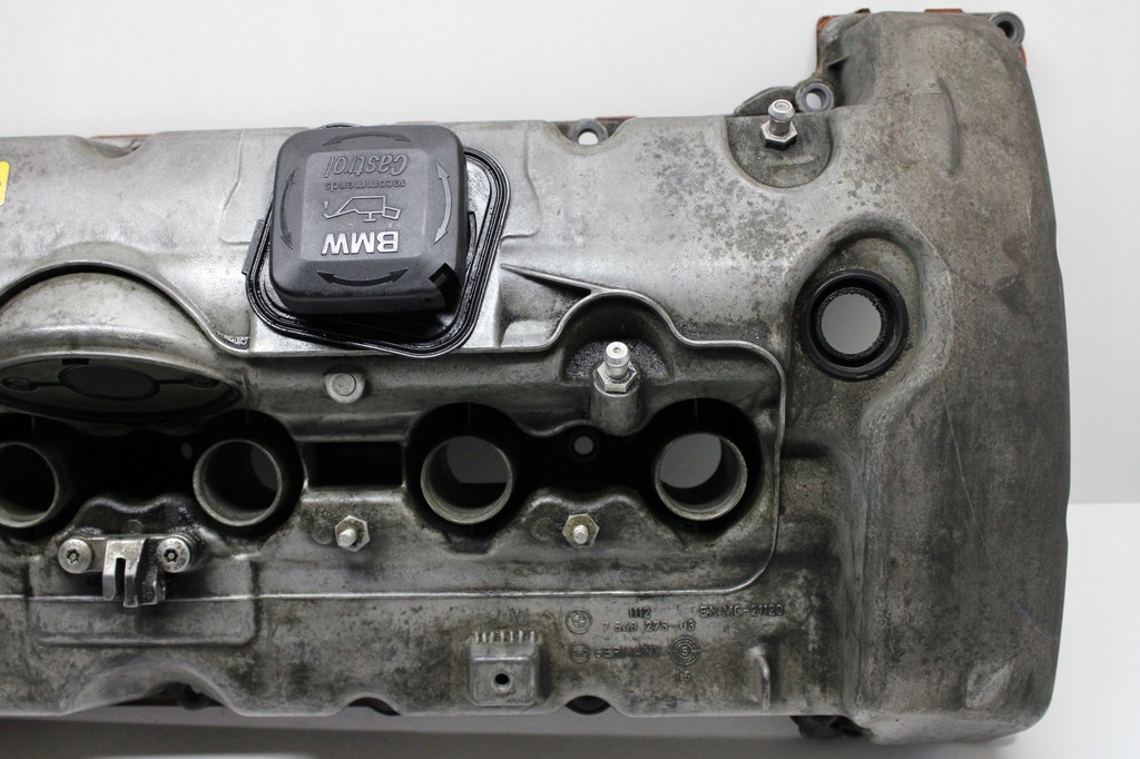 фото №5, Bmw e90 e60 e85 крышка клапанов 3.0i n52b30 n53b30