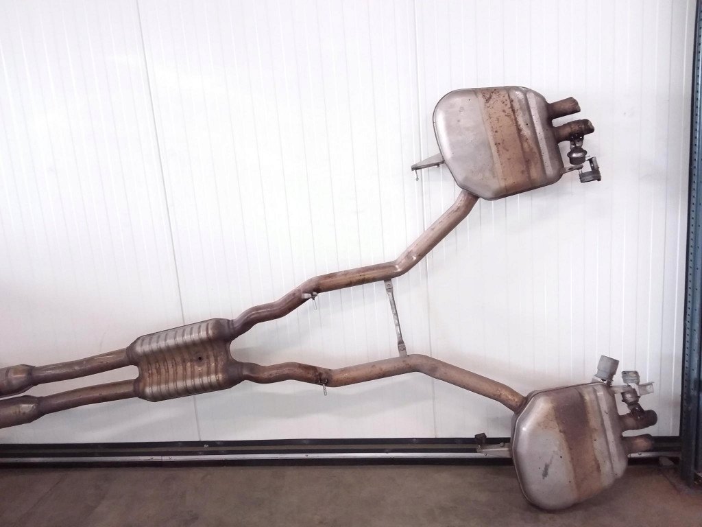 Bmw 750i f01 4.4 b гаситель выхлоп 7578189 Оригинал