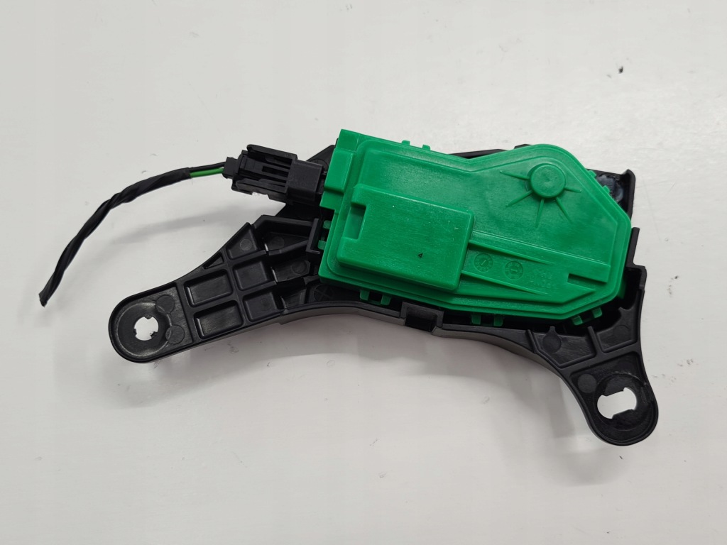 фото №1, Kia ceed ii kombi привод крышка заливной топлива