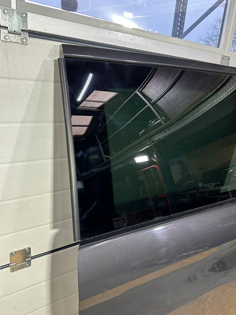 фото №6, Двері правий bok, праве бічний, зсувні mercedes w447 cz, vito c7831