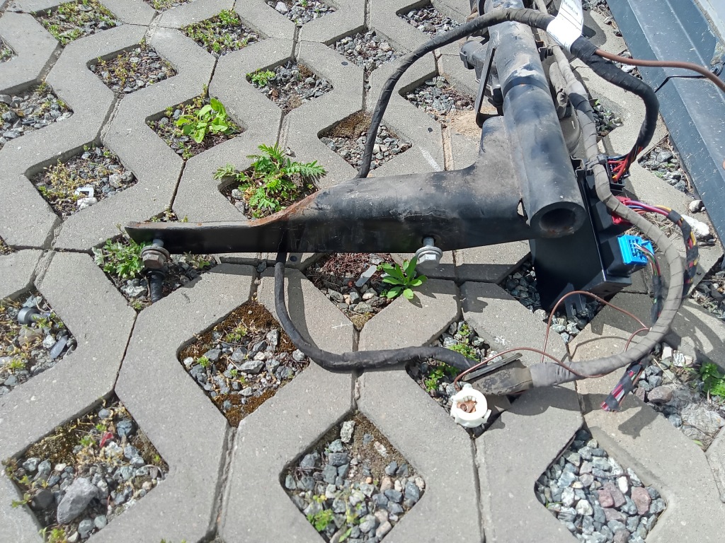 фото №12, Hak буксировочный складной с модуль 7n0907383 vw passat b7 kombi 3aa803880e