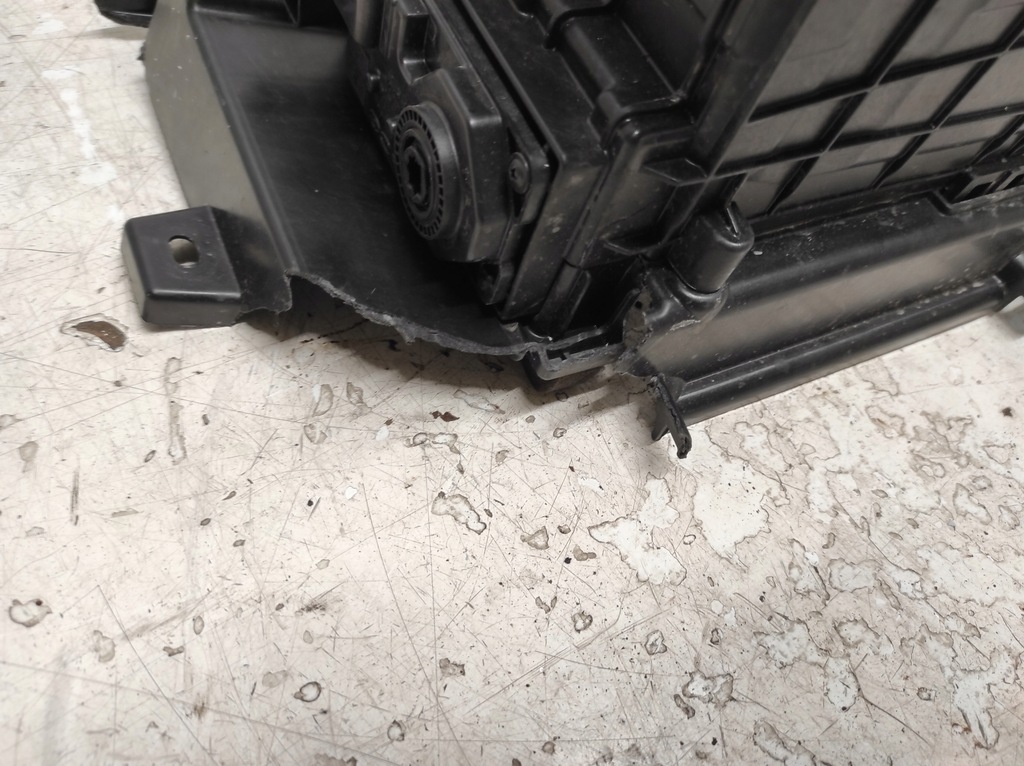 фото №7, Kia niro ii 2 22- воздуховод воздуха жалюзи 86958-at200