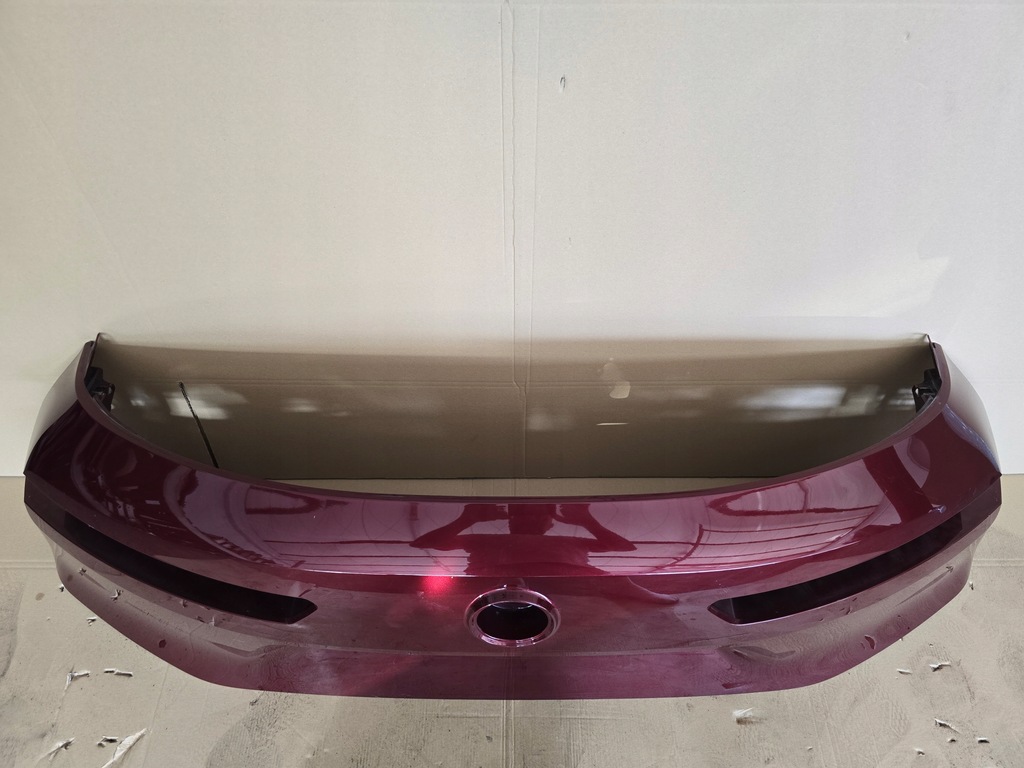 фото №4, Bmw ix i20 накладка кришка багажника задня