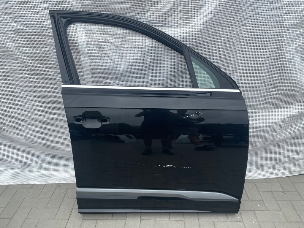 фото №1, Audi q7 4m дверь передние левая