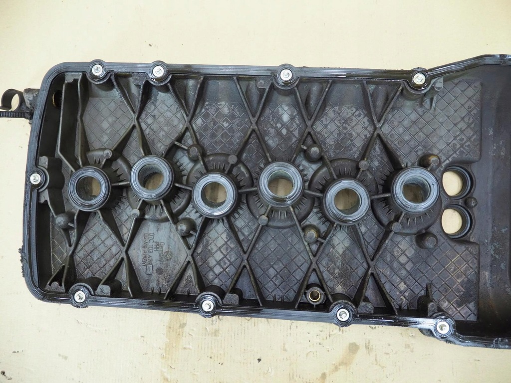 фото №13, Кришка клапанів права a8 d3 6.0 bht 07c103476ac