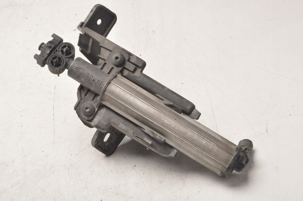 фото №1, C4 grand picasso помпа омивача фари